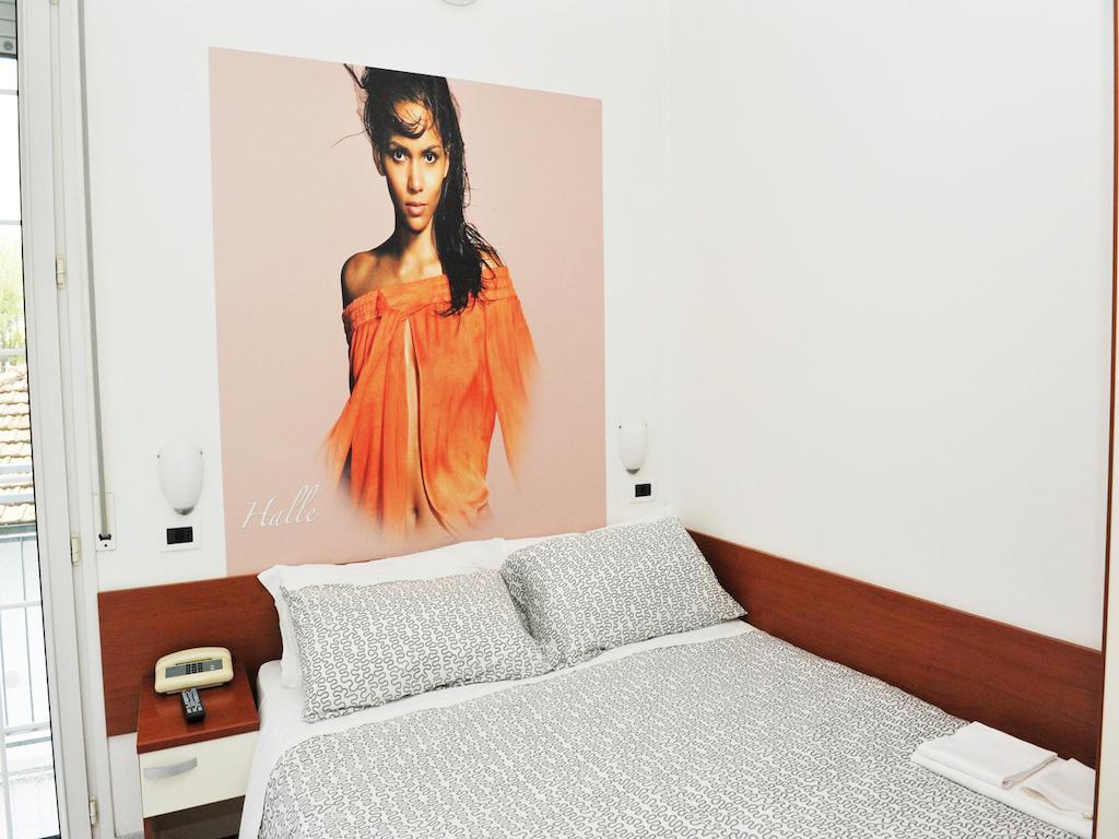 Hotel Lady Rimini Zewnętrze zdjęcie