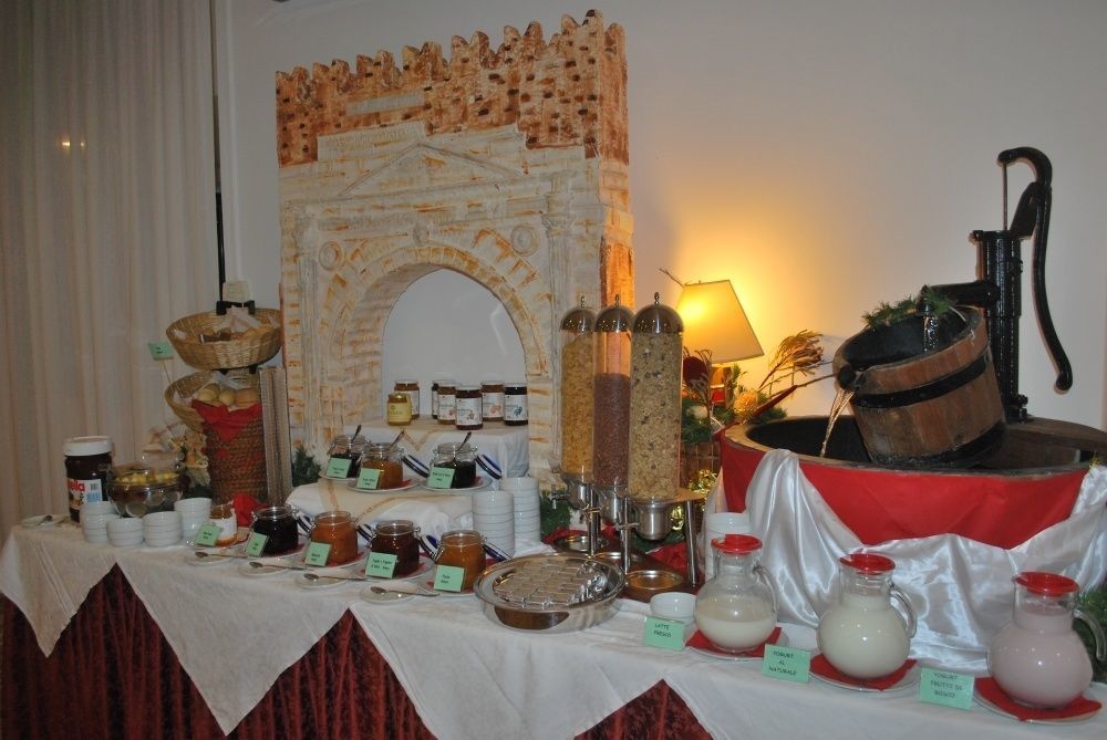 Hotel Lady Rimini Zewnętrze zdjęcie