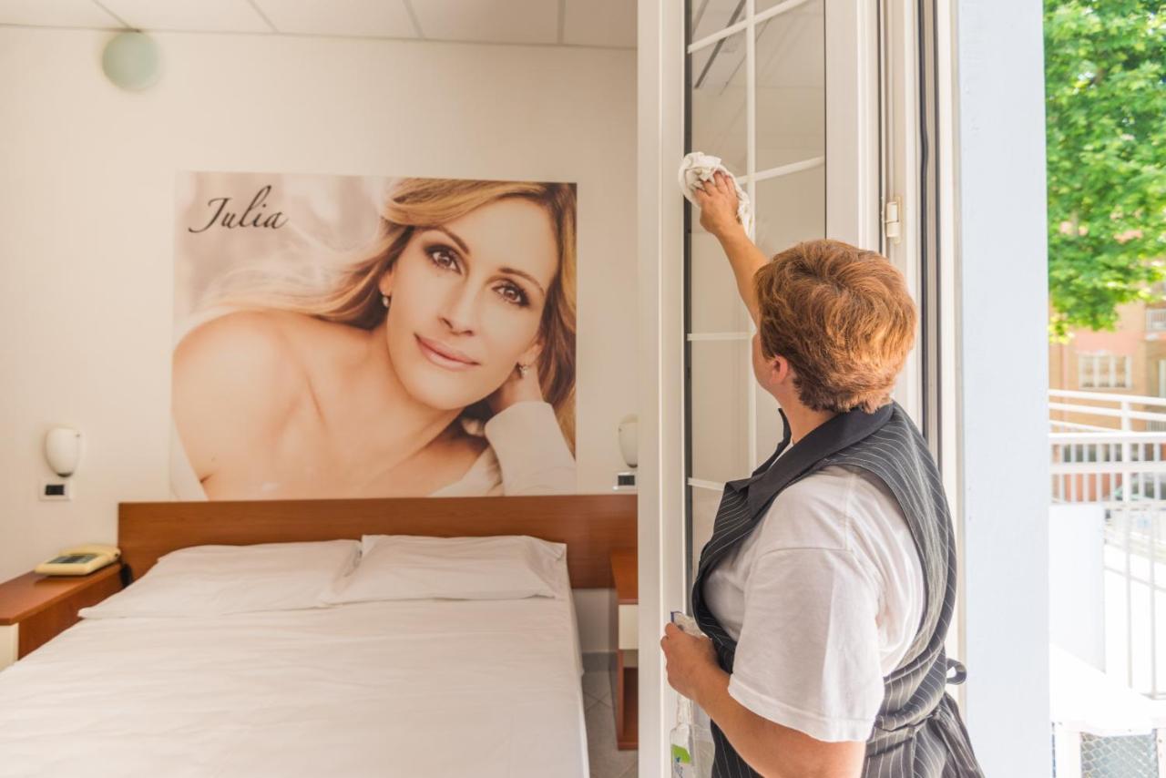 Hotel Lady Rimini Zewnętrze zdjęcie